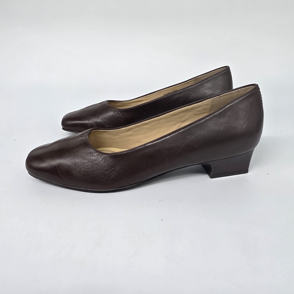 Trotters T3235 Classic Brown Leather Dress Shoes Block Heel 9.5 N